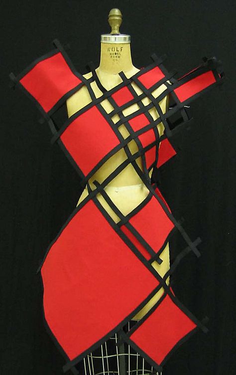 Piet Mondrian Fashion, Avangard Style, Origami Fashion, Italian Dress, Geometric Fashion, Sculptural Fashion, Paper Dress, Futuristic Fashion, Art Dress