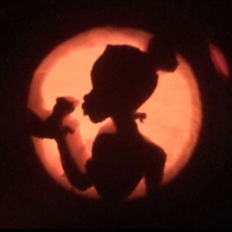 Tiana Pumpkin, Pumpkin Carve, Carving Pumpkins, Princess Tiana, Afro Girl, Carving Ideas, Baby Princess, Halloween Parties, Welcome To The World