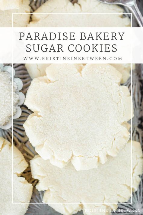 Crisco Sugar Cookies, Bakery Sugar Cookies, Paradise Bakery, Soft And Chewy Sugar Cookies, Best Christmas Cookie Recipe, Chewy Sugar Cookies, Happy Cooking, Fluffy Texture, Best Christmas Cookies