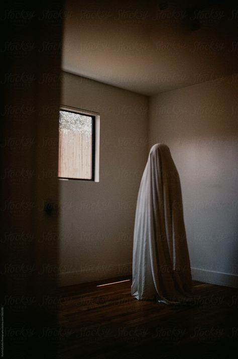 Sheet Costume, Empty Apartment, Mango Street, Sheet Ghost, Ghost Photography, Ghost Costume, The Boogeyman, Costume For Halloween, Ghost Photos