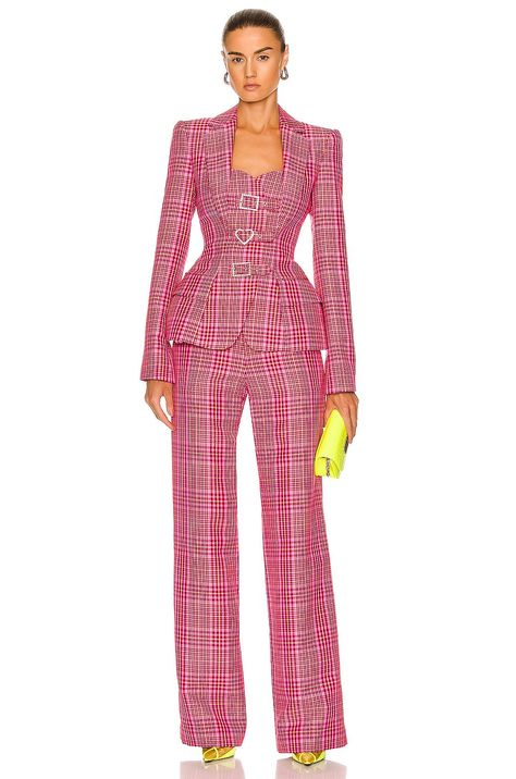 Hourglass Blazer, Stylish Business Casual, Hot Pink Fashion, Casual Outfits For Women, Corporate Dress, Blazer Outfits For Women, Barbie Dress Fashion, Business Casual Outfits For Women, Power Dressing