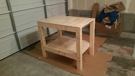 Small Work Bench, Diy Garage Workshop, Small Workbench, Garage Workbench, Work Benches, Small Garage, Woodworking Bench Plans, Diy Workbench, Garage Work Bench