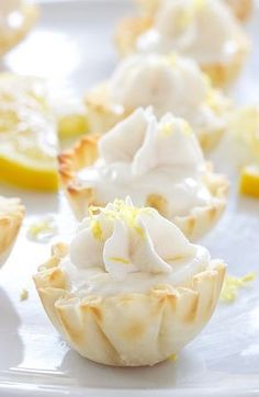 Mini Lemon Cream Pies, Lemon Bites, Alcoholic Slushies, Healthy Dinners Easy, Recipe Chart, Phyllo Shells, Phyllo Recipes, Lemon Cream Pies, Mini Dessert Recipes