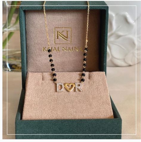 Modern Mangalsutra Designs, Designer Mangalsutra, Pretty Gold Necklaces, Mangalsutra Chain, Black Beads Mangalsutra Design, Diamond Pendants Designs, Fancy Jewelry Necklace, Modern Gold Jewelry, Gold Mangalsutra Designs