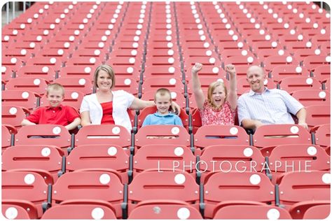 You can take pictures at Busch Stadium! Baseball Stadium Photoshoot, Baseball Family, Busch Stadium, Baseball Photos, Baseball Stadium, Family Pictures, Cardinals, Family Photoshoot, Love Photography