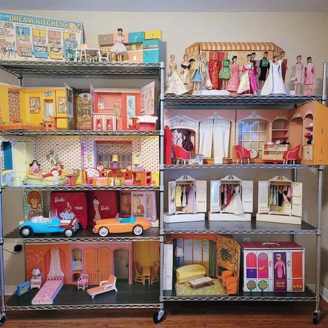 Barbie Dream House Storage Ideas, Barbie Dream House Storage, Barbie Doll Organizer, Vintage Barbie Display, Barbie’s Closet, Barbie Doll Organizer For Toddler Room, Barbie Storage, Barbie Organization, Vintage Barbie Dream House Furniture