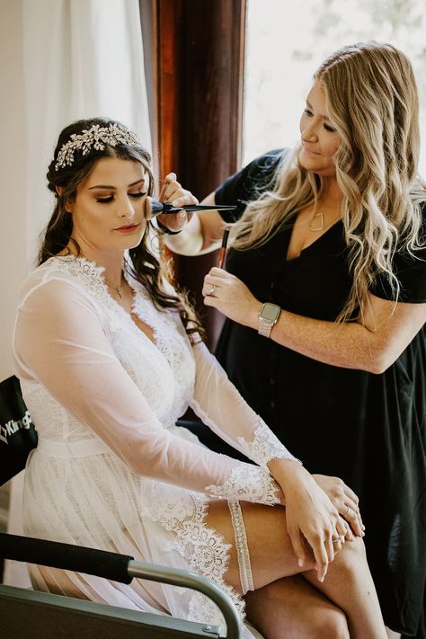 Wedding Makeup Photoshoot, Best Makeup For Wedding, Makeup Ideas For A Wedding, Puberty Function, Makeup Ideas For Wedding, Bridal Makeup Pictures, Makeup For Wedding, Bride Preparation, Barbershop Design