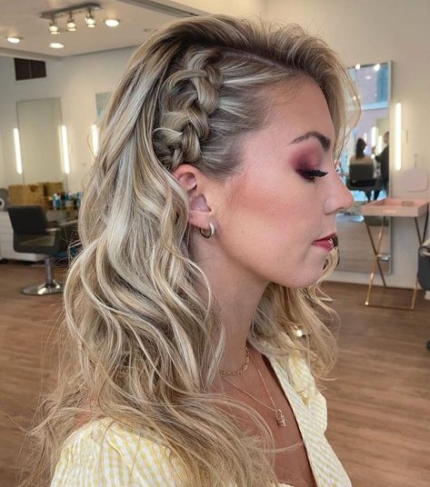 Shoulder Length Hairstyle with Accent Braid Front Hair Braided Back Out, Bridesmaid Hair Down With Braid On Side, Half Up Half Down Medium Hair Wedding, Maid Of Honor Hairstyles Medium Half Up, Matron Of Honor Hairstyles Updo, One Side Pulled Back Wedding Hair, Hairstyles With Pins On Side, Braided Side Hairstyles, Matron Of Honor Hairstyles