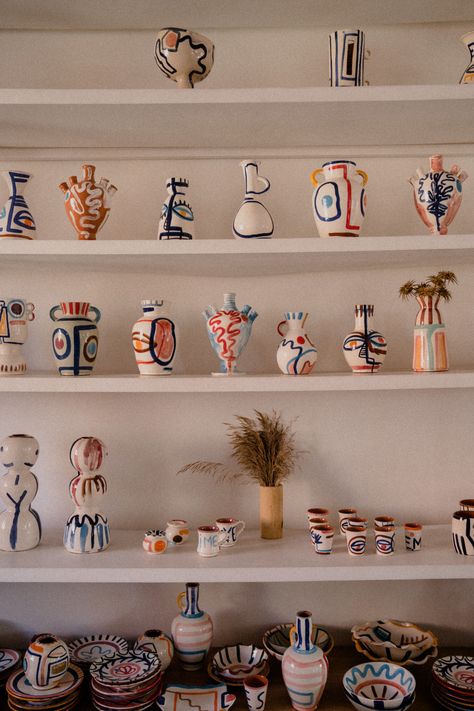 Inside the LRNCE Studio, Marrakech Mexico Ceramics, Arab Ceramics, Ceramic Colorful Vase, Moroccan Pottery Ceramics, Morocco Ceramics, Diy Ceramic, Pottery Painting Designs, Keramik Design, Travel Souvenirs