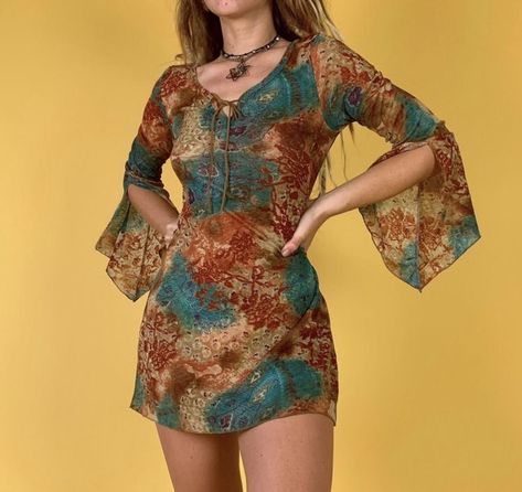 Bohemian Mini Dress, Estilo Hippy, Mode Hippie, Earthy Outfits, Estilo Hippie, Hippie Outfits, Mode Vintage, Patterned Fabric, Looks Vintage