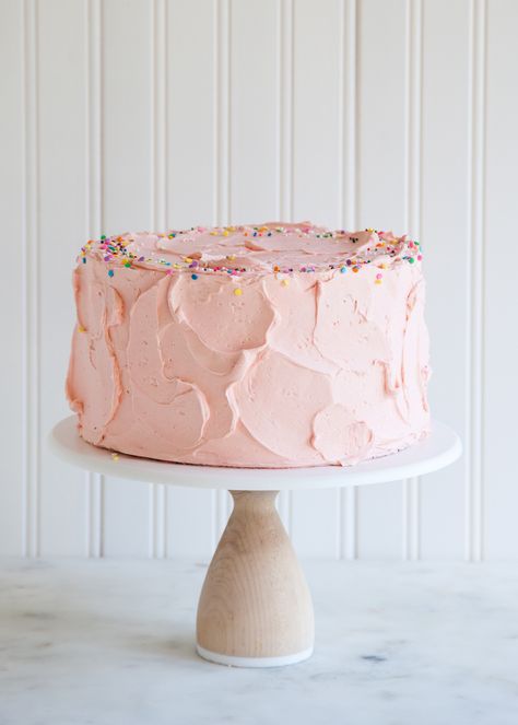 Fluffy White Cake with Swiss Meringue Buttercream. Cake Purse, Drippy Cakes, Purse Cakes, Cakes Pink, Pink Cakes, Creaming Method, Dragon Cakes, Shoe Cakes, Cake Wrecks