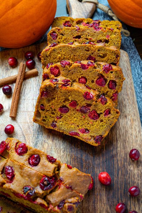 Cranberry Pumpkin Bread, Pumpkin Nut Bread, Pumpkin Cranberry Bread, Cranberry Pumpkin, Pumpkin Quinoa, Cranberry Bliss Bars, Closet Cooking, Nut Bread Recipe, Moist Pumpkin Bread