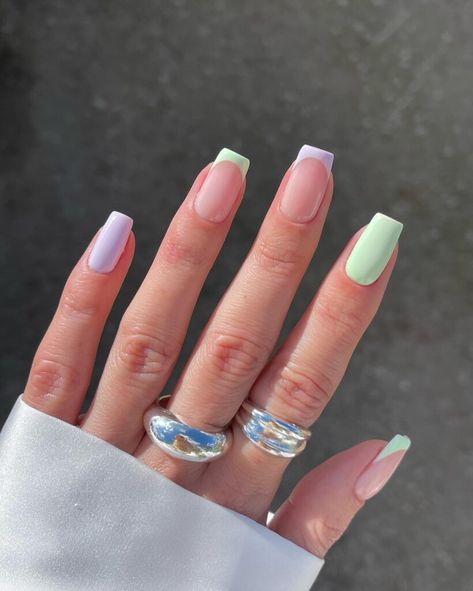 19 Simple Cute Easter Nails 8 Easter Nails Easy, Sky Blue Nails, Mint Green Nails, Modern Nail Art, Simple Spring Nails, Bunny Nails, Easter Nail Designs, Fun Nail Colors, Nail Color Trends