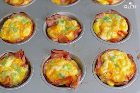 Low Carb Baked ham and egg cups in muffin pan 3 Ingredient Breakfast Cups, Egg And Ham Bites Muffin Tins, Ham Egg Bites Muffin Tins, Homemade Egg Cups, Ham And Egg Breakfast Cups, Baked Eggs In Muffin Tin With Ham, Ham And Egg Cups Muffin Tins, Ham And Eggs In Muffin Tin, Egg And Ham Muffins