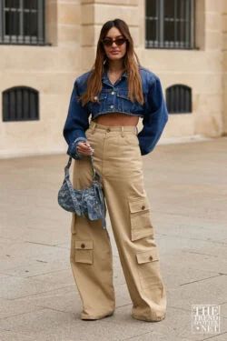 Cargo Pants Street Style, Cargo Outfit, Cargo Pants Style, Tan Cargo Pants, Outfit Inspiration Women, Cargo Pants Outfit, Paris Fashion Week Street Style, Riding Pants, Looks Street Style