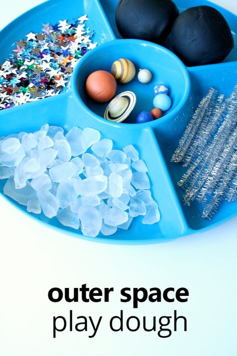 Space Sensory Bin, Playdough Ideas, Play Dough Invitation, Playdough Party, Space Theme Preschool, Space Play, Space Week, Space Preschool, Maluchy Montessori