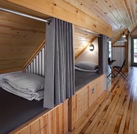 Small space/big life Attic Studio Apartment, Attic Studio, Tiny House Interior Design, Bunk Rooms, Attic Bedrooms, Beautiful Houses Interior, Interior Design Per La Casa, Attic Renovation, Attic Remodel