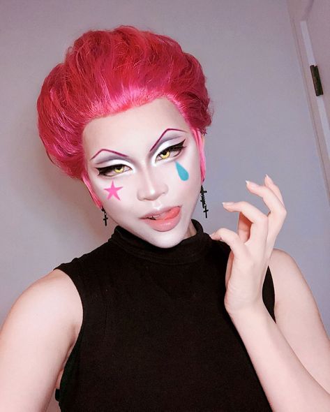 Hisoka Cosplay Female, Hisoka Costume, Hisoka Makeup, Anime Inspired Makeup, Hisoka Cosplay, Cosplay Makeup Tutorial, Anime Makeup, Cool Halloween Makeup, Alt Makeup