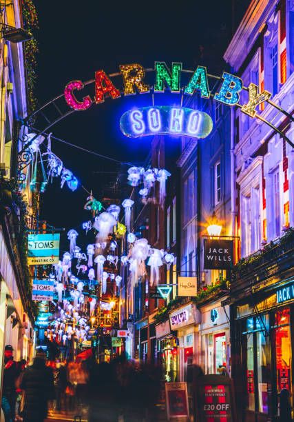 5,403 Soho London Night Photos and Premium High Res Pictures - Getty Images Soho At Night, Soho London Nightlife, London Nightlife, Disco Night, London Night, London Pubs, Soho London, Urban Architecture, Autumn 2024