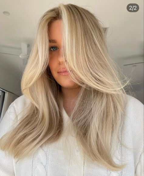 Blonde Hair Lived In, Blended Roots Blonde, Milky Blonde Hair, Scandi Blonde, Creamy Blonde Hair, Rich Blonde, Blonde Hair Goals, Blonde Layered Hair, Summer Blonde Hair