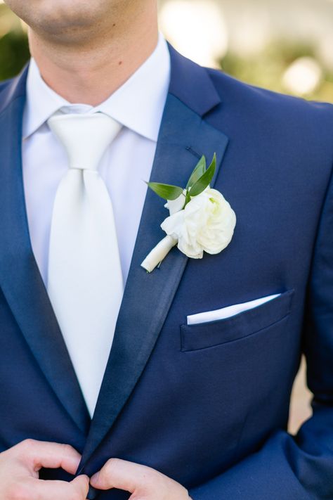 Groom Navy Suit White Tie, Grooms In Navy Blue Suits, White Tie For Groom, Navy Blue Suit With White Tie, Navy Tuxedo For Men, Navy Suit White Tie Wedding, Blue Suit Ivory Tie Wedding, Navy Suit Aesthetic, Grooms Navy Blue Suit Wedding