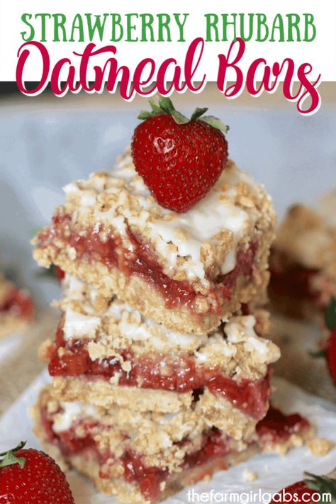 Strawberry Rhubarb Oatmeal Bars - www.thefarmgirlgabs.com Strawberry Rhubarb Oatmeal Bars, Strawberry Rhubarb Oatmeal, Christmas Oatmeal, Rhubarb Oatmeal Bars, Rhubarb Bars Recipes, Strawberry Rhubarb Bars, Dessert Strawberries, Strawberry Rhubarb Recipes, Rhubarb Oatmeal