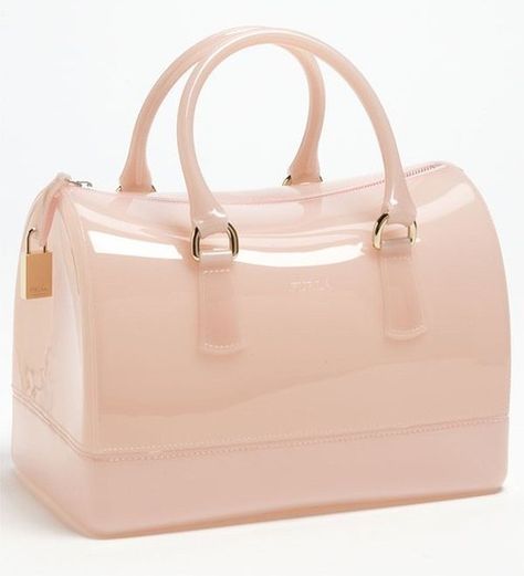 FURLA candy bag - I just fell in LoVe! Furla Candy Bag, Va Va Voom, Jelly Shoes, Handbag Outlet, Bag Light, Candy Bags, Womens Purses, Arm Candy, Handbags On Sale