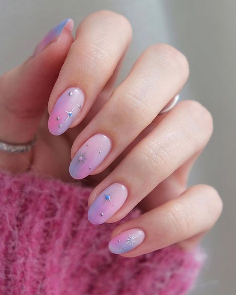 Pink Purple Pastel Nails, Blue And Pink Chrome Nails, Nail Korean Style Pastel, Pink Purple Blue Nail Designs, Purple Glitter Nail Art, Purple And Pink Nail Art, Summer Purple Nail Ideas, Pastel Y2k Nails, Pastel Purple And Blue Nails