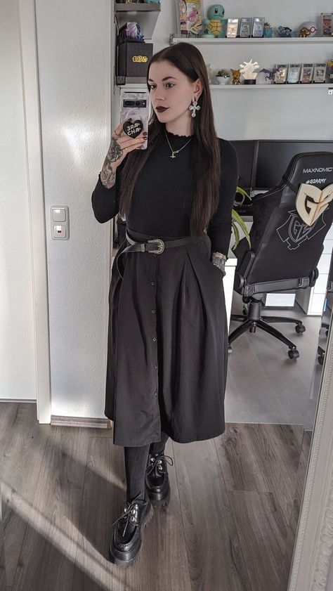 Gothic Smart Casual, Prep Goth Aesthetic, Gothic Outfits Casual Summer, Goth Work Attire, Goth Nerd Aesthetic, Library Goth Outfit, Emo Professional Outfit, Professional Emo Outfits, Corporate Goth Fashion