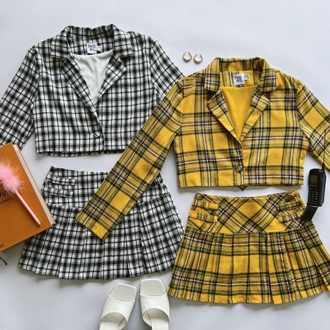 Cher Yellow Outfit, Academic Style, Clueless Cher, Cher Clueless, Clueless Fashion, Plaid Pleated Skirt, Yellow Outfit, Cute Halloween Costumes, Yellow Plaid