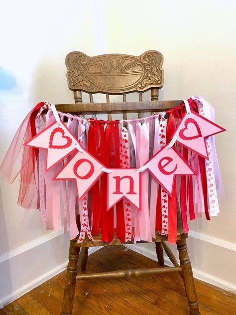 Valentines First Birthday, 1st Birthday Highchair Banner, 1st Birthday Decor, Valentines Birthday Party, First Birthday Banner, Valentine's Party, Birthday Highchair, Valentinstag Party, Highchair Banner