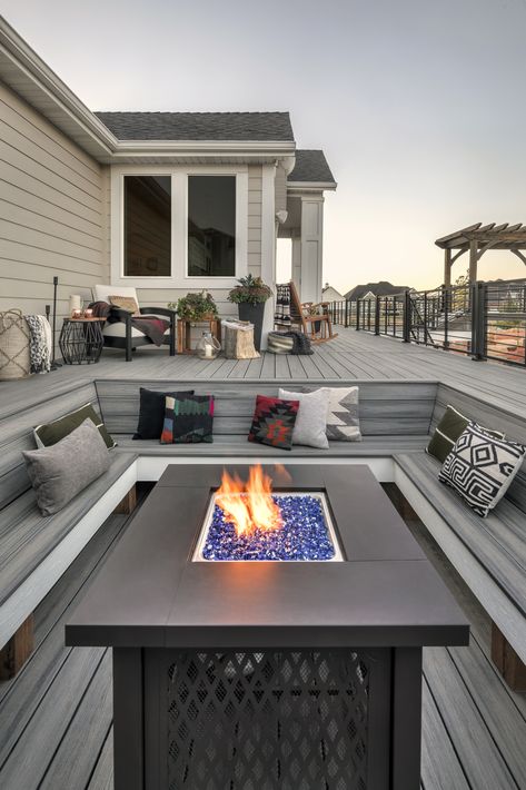 Simple Deck Designs, Wood Deck Designs, Trex Decking, Chill Lounge, Backyard Decks, Deck Fire Pit, Decking Ideas, Dream Deck, Deck And Patio