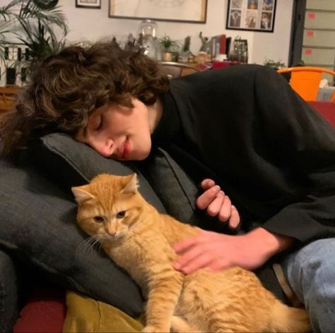 Finn Stranger Things, Finn The Human, Jamie Campbell Bower, Finn Wolfhard, I'm With The Band, Orange Cat, Future Boyfriend, 귀여운 동물, Belle Photo