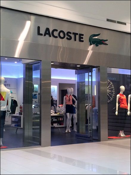 Store Entry Design, Lacoste Store Design, Lacoste Aesthetic, Lacoste Tote Bag Aesthetic, Lacoste Bag Aesthetic, Lacoste Store, Lacoste France, Lacoste Shop, Store Entrance