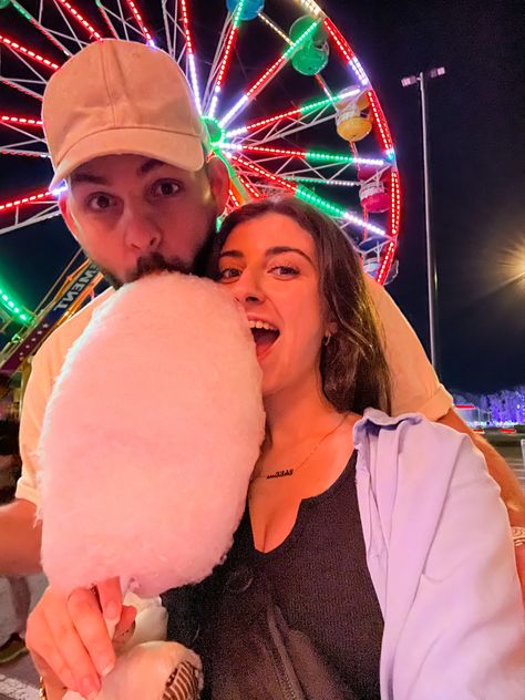 Couples At Carnivals, Theme Park With Boyfriend, Couples At Fair Carnivals, Carnival Couple Aesthetic, Carnival Date Aesthetic Couple, Couple Carnival Pictures, Couples Amusement Park, Carnival Pics With Boyfriend, Couple Amusement Park Pictures