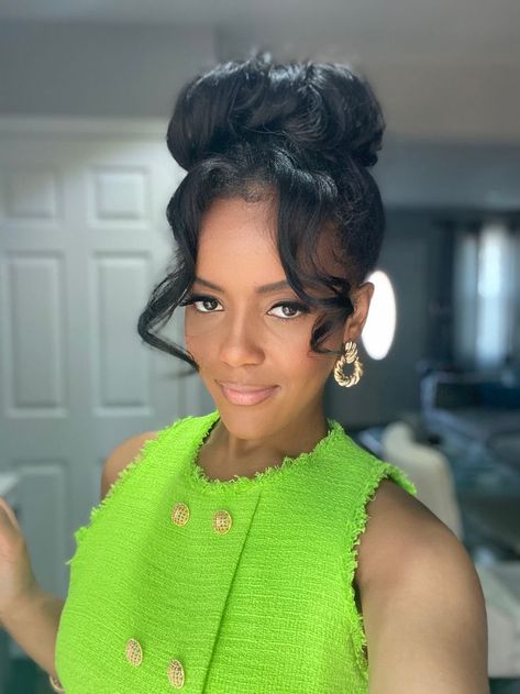 Elegant Low Bun Black Women, Job Interview Hairstyles For Black Women, French Twist Updo Black Women, Corporate Hairstyles For Black Women, Side Ponytail Hairstyles For Black Women, Updos For Short Length Hair, Classy Natural Hairstyles Black Women, Natural Updo Hairstyles For Black Women, Brand Hairstyles