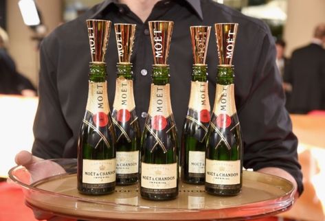 STOP EVERYTHING: Moët & Chandon Champagne Six-Packs Are Here Wedding Shower Mimosa Bar, Small Champagne Bottles, Moet Chandon Champagne, Moët Chandon, Best Baby Bottles, Champagne Drinks, Mini Champagne Bottles, Mini Champagne, Wine Brands