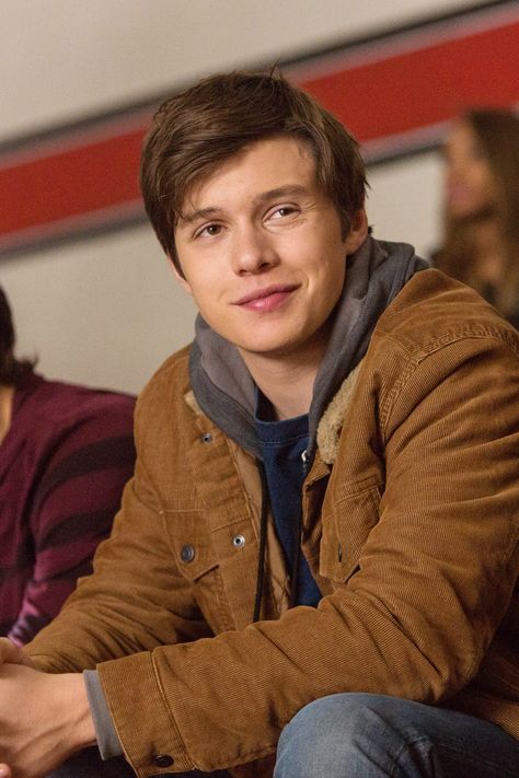 Image Love Simon Movie, Simon Spier, Jake T Austin, Becky Albertalli, Love Simon, Famous Men, Foto Ideas Instagram, Beautiful Lips, Cute Actors