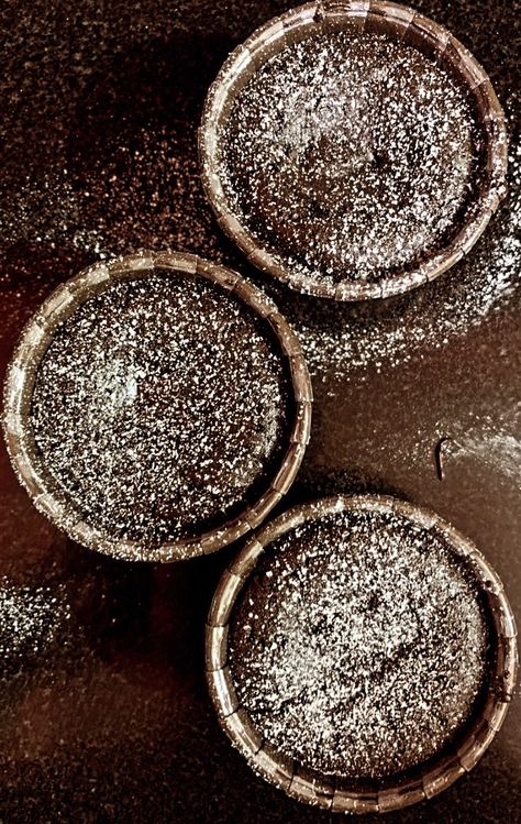 Lava Cake Photography, Choco Lava Cake, Cakes Photography, Choco Lava, Wallpaper Iphonewallpaper, Lava Cake, Cake Photo, Cake Photography, Lava Cakes