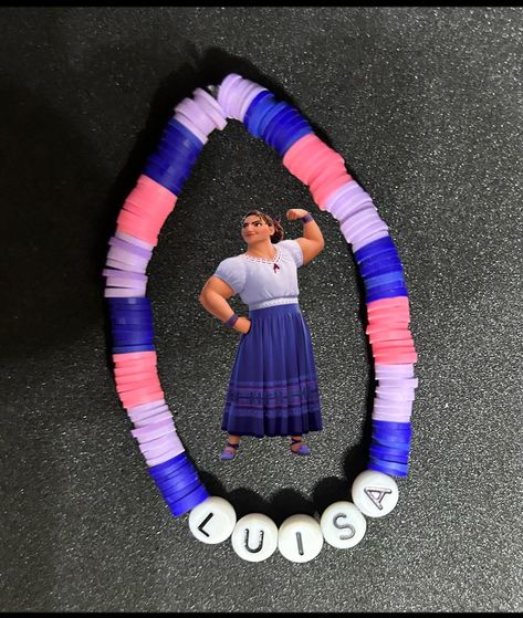 Luisa (Encanto) Heishi Bracelet #handmadebracelet #heishibracelets #beadedbracelets #bracelets #personalizedbracelets #personalizedbracelet #etsy #etsyshop #etsyseller #etsyfinds #etsysellersofinstagram #etsyjewelry #etsyjewelryshop #luisaencanto #luisamadrigal #encanto #encantodisney #encantocosplay #disneyencanto #encantobracelet #encantobracelets Heishi Bracelet, Personalized Bracelets, Etsy Jewelry, Handmade Bracelets, Etsy Finds, Jewelry Shop, Etsy Seller, Etsy Shop, Bracelet