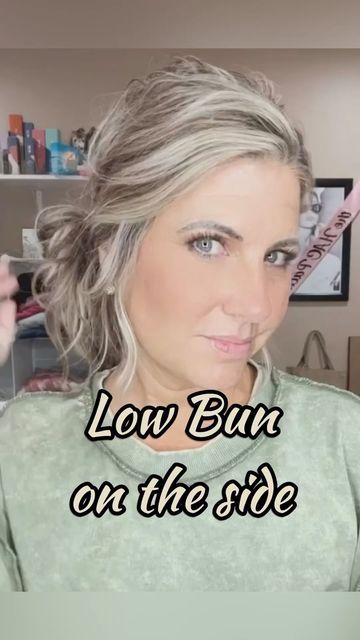 Suzy Turner 🔆 Makeup • Skincare • Hair 🔆 on Instagram: "A low side bun can be casual or elegant!! It depends on whatcha wearing 🙌 please note, I recorded this really fast so just be sure to smooth, tuck, pin, etc as needed. Also, always check the back to make sure it’s not a tragedy 😂 been there, done that 🙋‍♀️ #lowbun #sidebun #youcancallmeal #easyhair #hair #hairstyle #busymom #hairtutorial #hairtips" Side Bun For Medium Length Hair, Messy Side Bun Medium Length Hair, Side Bun Wedding Hairstyles, Side Messy Bun Tutorial, Easy Loose Updos For Medium Hair, Short Hair Side Bun, Easy Side Buns For Medium Hair, Side Bun Tutorial Easy, How To Do A Side Bun