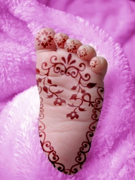 baby henna Henne Tattoo, Jagua Henna, Foot Henna, Mehndi Designs For Kids, Indian Tattoo, Mehndi Tattoo, Latest Mehndi, Latest Mehndi Designs, Henna Patterns