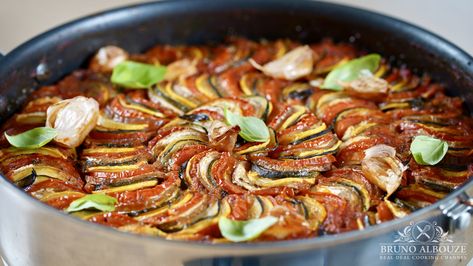 Ratatouille Casserole - Bruno Albouze Confit Byaldi, Vegetable Ratatouille, Vegetable Tian, Ratatouille Recipe, Leftover Pizza, Thomas Keller, Vegetable Stew, Summer Vegetable, Roasted Peppers