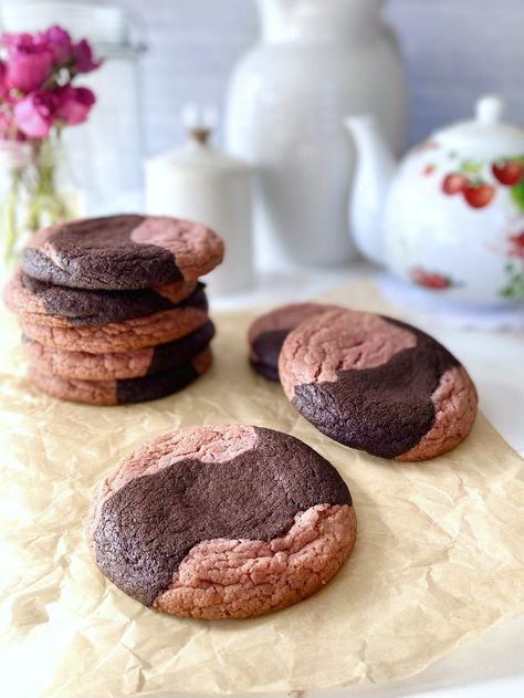 Dark Chocolate Strawberry Marble Cookies – Brownie Mischief Dark Chocolate Raspberry Cookies, Halloween Cookie Bars, Brownie Cookies With Cocoa Powder, Marbled Cookie Brownie, Cosmic Brownie Style Cookies, Brownie Mischief, Toadstool Brownie Berries, Marble Cookies, Cookies With White Chocolate Chips