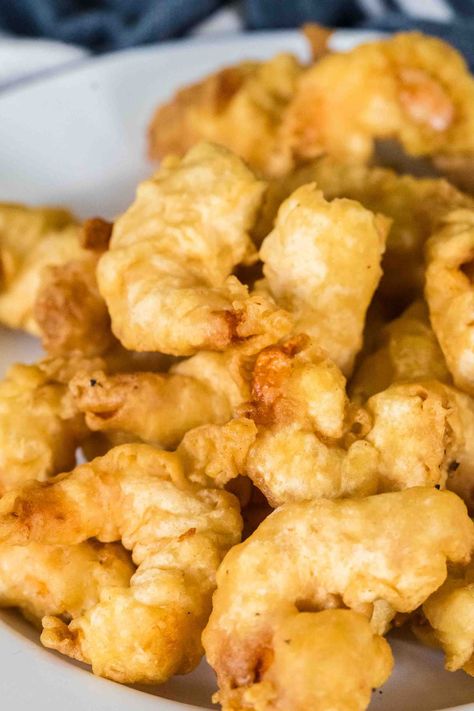 When you want something tasty in a hurry, deep-fried shrimp Shrimp Fry Batter Recipe, Batter For Shrimp Deep Frying, Fried Dinner Recipes, Fried Chicken Deep Fryer, Fried Shrimp Batter, Fried Shrimp Recipes Easy, Shrimp Recipe Easy, Buttermilk Marinated Chicken, Homemade Sandwiches