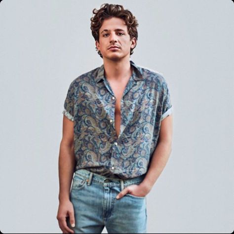 Charlie Puth Photoshoot, Charlie Puth Outfits, Ttpd Birthday, Fine Celebrities, Ilaria Urbinati, Charlie Puth Music, Fit Physique, Music Genius, Dan Reynolds