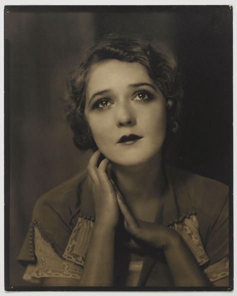 vintage everyday: Old Portraits of 20 Flappers with Sad Eyes Adrienne Ames, Pictures Of Mary, Mary Astor, Edward Steichen, Mary Pickford, Old Portraits, Silent Film Stars, Flapper Girl, Actrices Hollywood