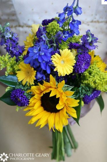 Yellow & cobalt blue bouquet. Charlotte Geary Photography #weddingflowers #bouquet #blue&yellow Sunflower Wedding Bouquet, Yellow Bouquets, Yellow Wedding Flowers, Blue Wedding Bouquet, Bridal Bouquet Flowers, Sunflower Bouquets, Summer Bouquet, Summer Wedding Colors, Blue Bouquet