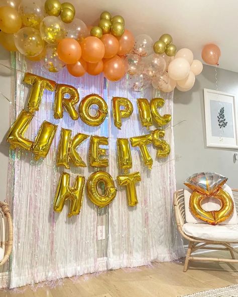 Hawaiin Theme Bachelorette, Bachelorette Luau Theme, Tropic Bachelorette Party, Luau Bachelorette Party Ideas, Beach Bachelorette Party Ideas Decor, Jamaica Bachelorette Party, Margaritaville Bachelorette Party, Beach Themed Bachelorette Party Ideas, Tropic Like Its Hot Bachelorette Party