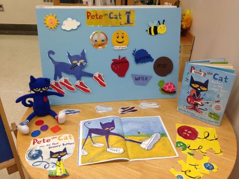 Pete the Cat props from previous workshops. Story Sack, Pete The Cat, Dramatic Play, Cat T, Kids Rugs, Electronic Products, Books